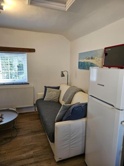 The Hayloft, Bannsvale Farm Villa ทรูโร ภายนอก รูปภาพ