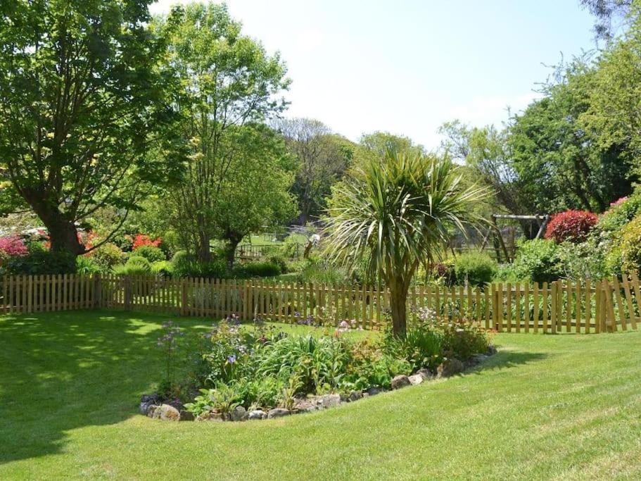 The Hayloft, Bannsvale Farm Villa ทรูโร ภายนอก รูปภาพ
